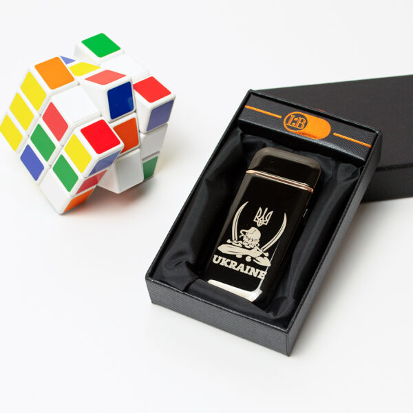 Запальничка електронна імпульсна USB Black 'Козак з гербом України' у подарунковій упаковці (1)