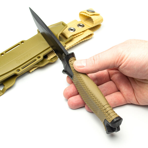 Тактичний ніж Gerber Strongarm Fixed Fine Edge Coyote із серрейтором мисливський ніж пластикові піхви (GER-473S-coyote)