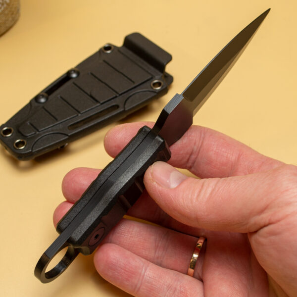Тактичний ніж Шип Black із клинком зі сталі 440C в пластиковом чохлі (shp)