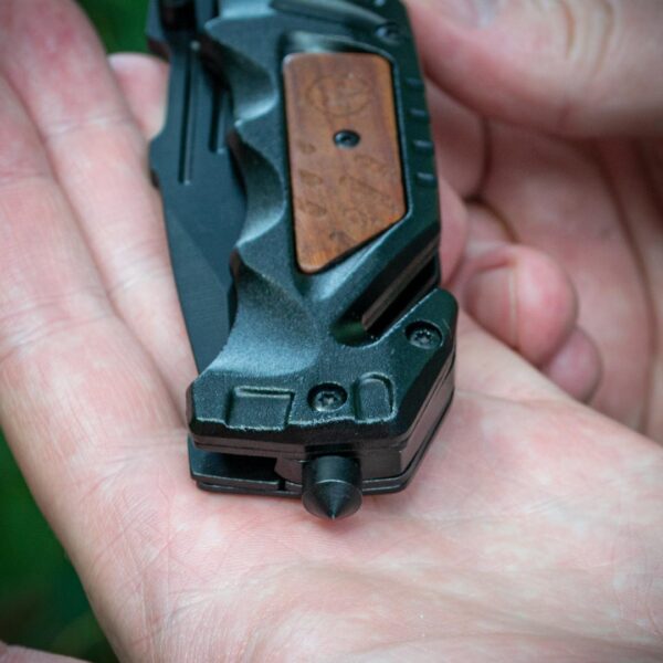 Складний ніж Boker Plus AK-14 із клинком зі сталі 440C та накладками дерево