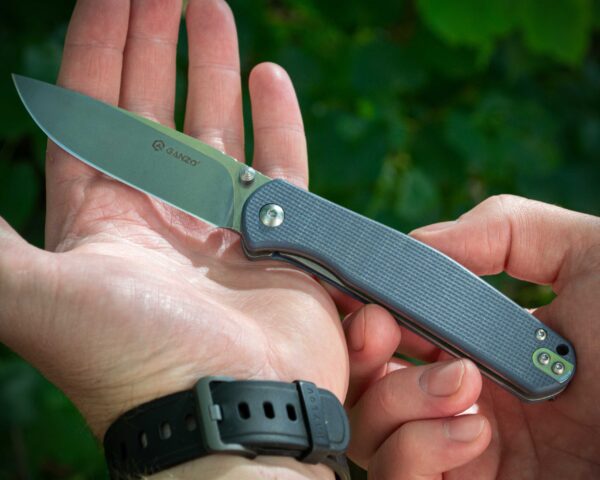 Складний ніж Ganzo G6804-GY — сталь 8Cr14MoV, сіра рукоять G10