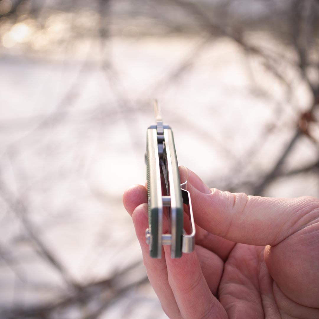 Ніж складний Ganzo G6805-GB — сталь 8Cr14MoV, зелена рукоять G10