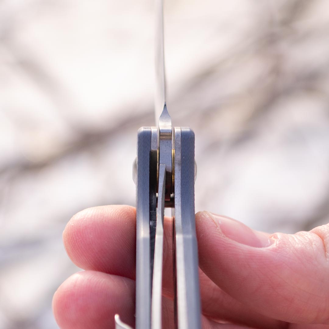 Ніж складний Ganzo G6805-GY — сталь 8Cr14MoV, сіра рукоять G10