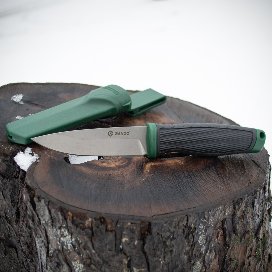 Ніж туристичний Ganzo G806-GB з фіксованим клинком, зелений, у пластиковому чохлі