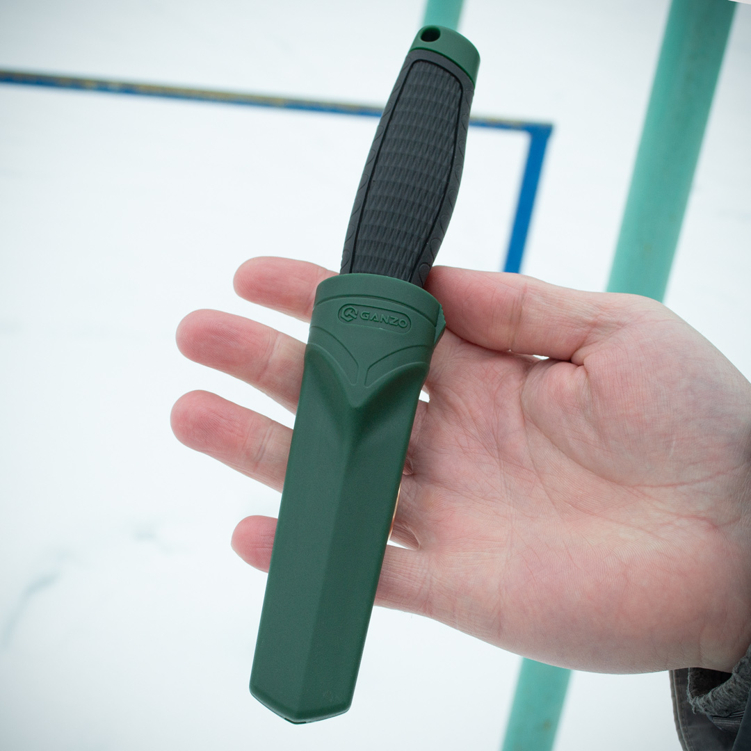 Ніж туристичний Ganzo G806-GB з фіксованим клинком, зелений, у пластиковому чохлі