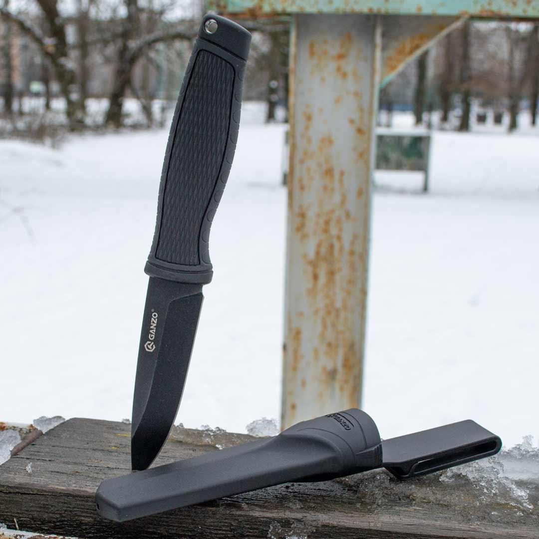 Ніж туристичний Ganzo G806BW-BK з фіксованим клинком, чорний, у пластиковому чохлі